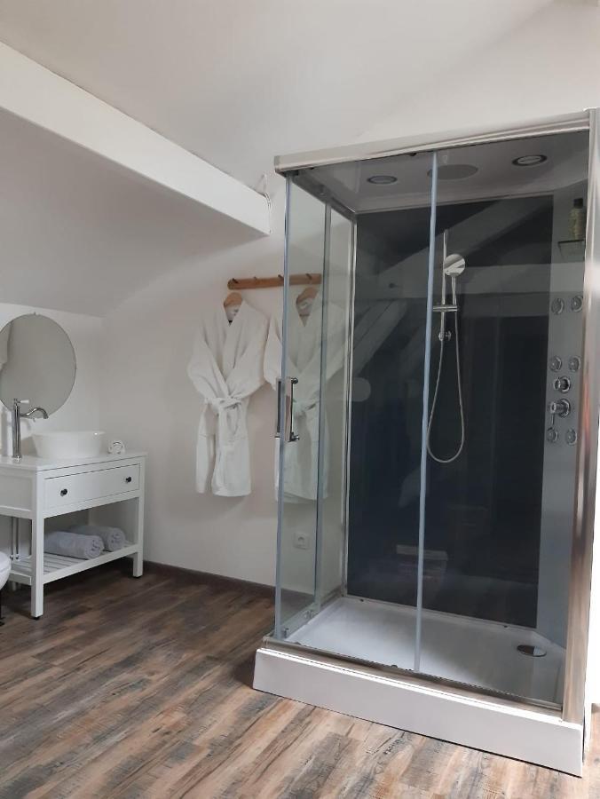 Soulosse-sous-Saint-Elophe Jacuzzi, Arcade Et Repas Compris B&B 외부 사진